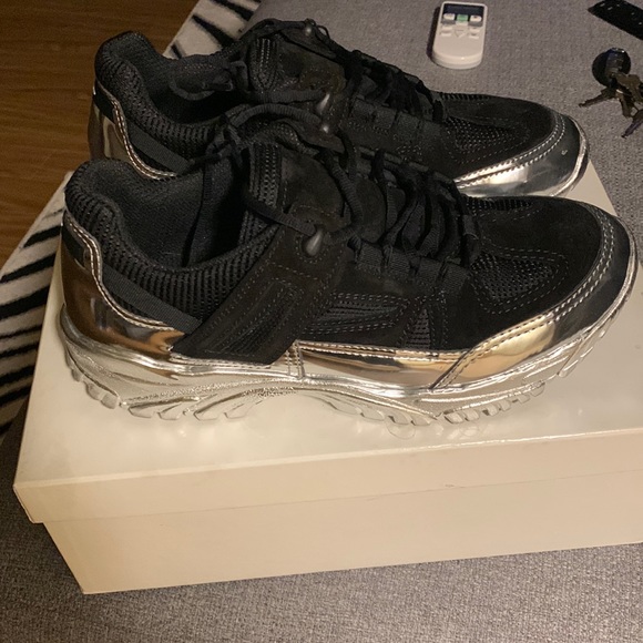 Maison Martin Margiela Other - Low top sneakers size 43 lit worn still looks new